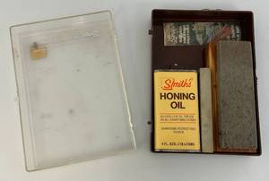 Vintage Smiths Sharpening Kit SK1 Hard And Soft Arkansas Stones WOil & Case