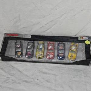 2004 Monte Carlo Nascar 6 pc Set, 164