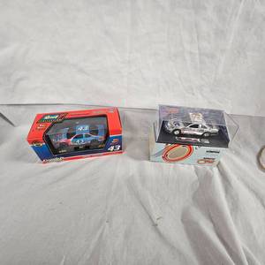 2-143 Scale Diecast Cars