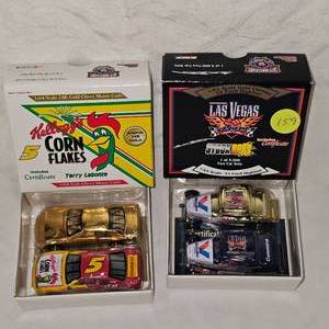164 Vegas 400 and Kelloggs-4 Cars