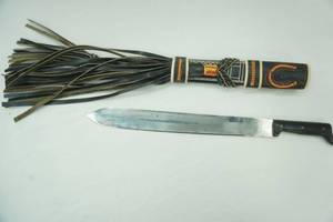 vintage Garza Colombian machete with sheath