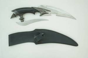 United Cutlery Gil Hibben Griffyn fantasy knife and belt sheath