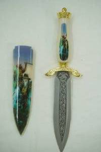 Collectors Knives fantasy dagger. 6.25 fixed blade wdesign and scabbard
