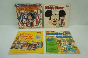 Vintage Walt Disney Vinyl Records (4ct)