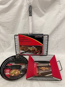 shelves - Chefmate Grill Topper, Skillet & Expandable Basket 3-piece Mixed Lot
