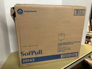 Sofpull White Centerpull Towels