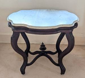 ULL - Vintage Marble Top Table - Cracked Marble