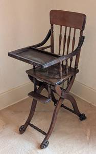 ULL - Vintage Wooden Childrens Highchair