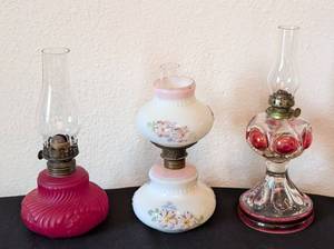 ULL - Vintage Glass Oil Lamps (Lot of 3)