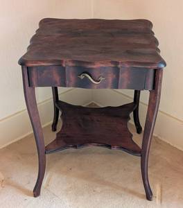 ULL - Vintage Wood Side Table With Drawer
