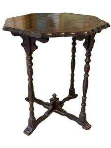 Vintage Pedestal Table With Scalloped Top