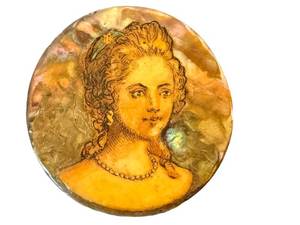 2 Shell Cameo Brooch