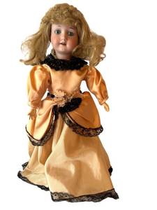 DR - Antique Armand Marseille 390 Dolly Face Doll Open Eyes Teeth