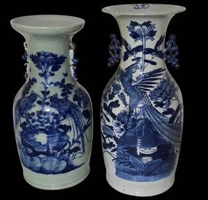 LL-ST1 - Vintage Chinese Blue & White Porcelain Vases (Pair)