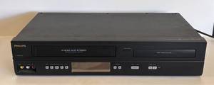 BR1 - Philips VCRDVD Player Model DVP3345VBF7