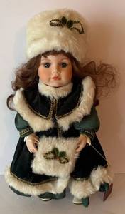 DR - Vintage Accents & Occasions 1999 Collectible Doll