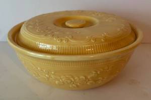 DR - Vintage Homer Laughlin Oven Serve Baker Dish With Lid