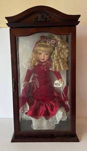 DR - Vintage Brass Key Shirley Limited Edition Porcelain Doll in Display Case