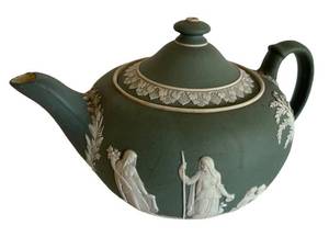 LR - Vintage Wedgwood Jasperware Teapot
