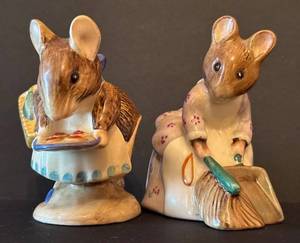 UBR - Vintage Beswick Beatrix Potter Figurines Hunca Munca & Appley Dapply