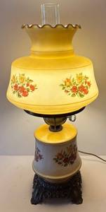 ULR - Vintage Gone With the Wind Hurricane Parlor Lamp Hand-Painted 1970s