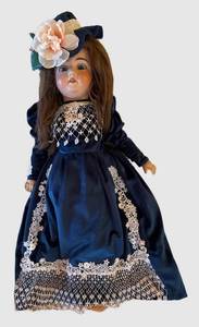 UBR - Antique Madame Colette German Doll No. 390 4119 M