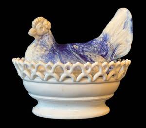 UDR - Antique Atterbury & Co. Marbleized Milk Glass Hen on Nest
