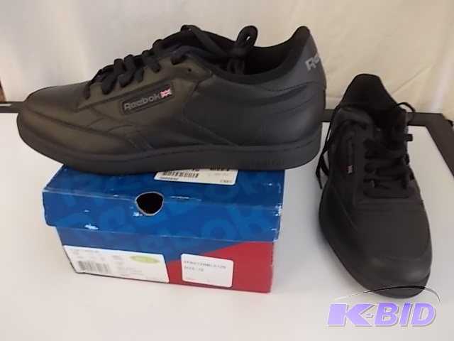 lot 2 image: Mens Reebok