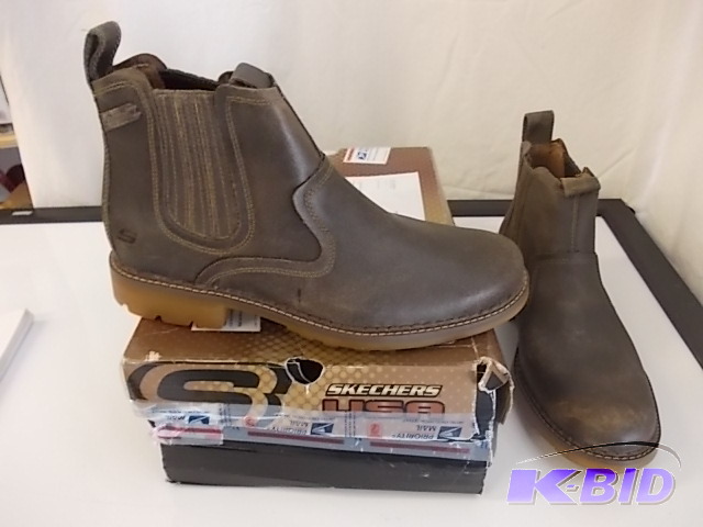 lot 8 image: Mens Skechers Boots