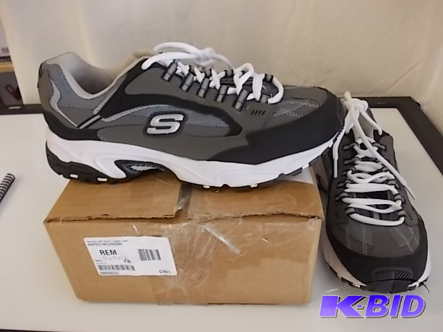 lot 9 image: Mens Skechers