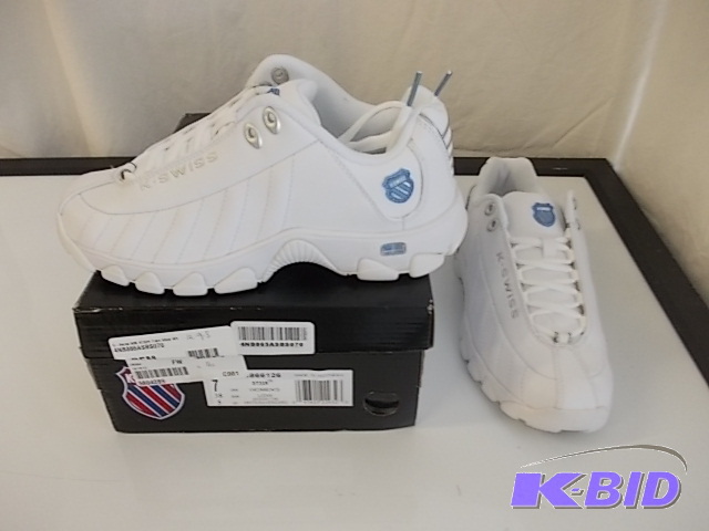 lot 35 image: Womens K-Swiss