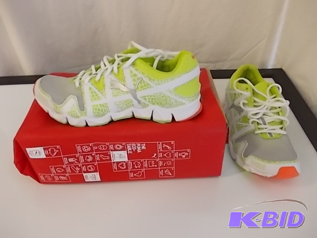 lot 48 image: Womens Puma