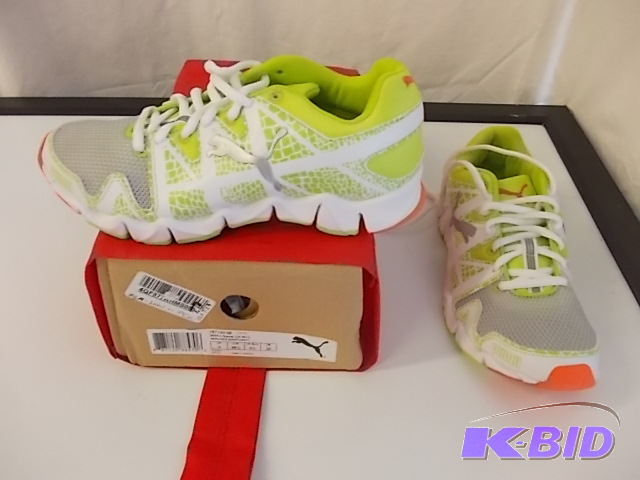 lot 51 image: Womens Puma