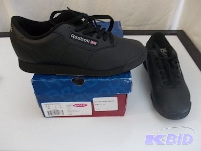 lot 54 image: Womens Reebok