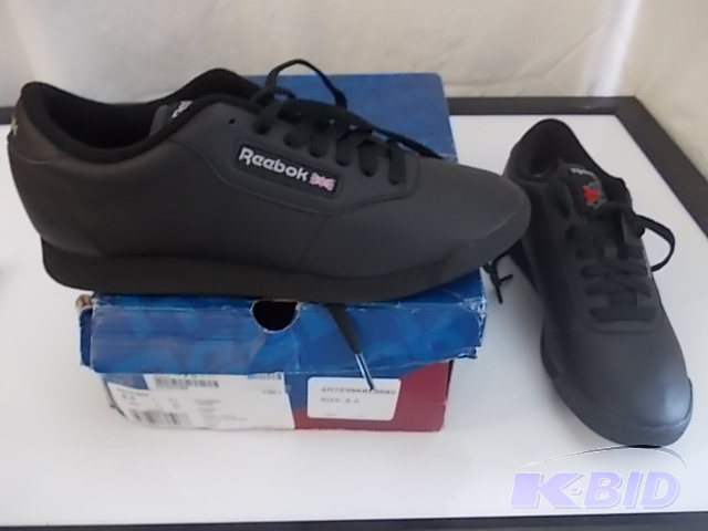 lot 55 image: Womens Reebok