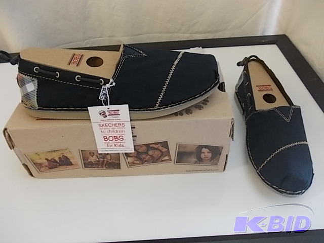 lot 64 image: Womens BOBs