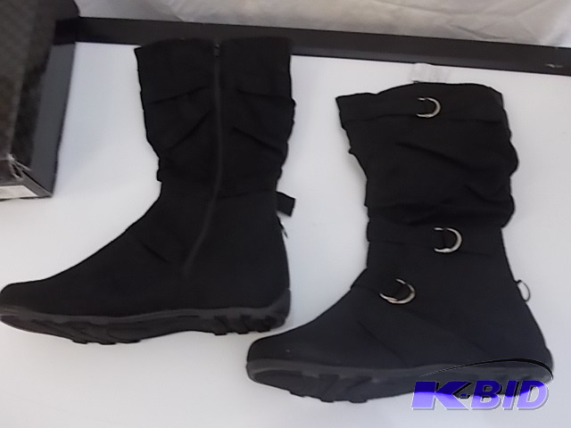 lot 74 image: Womens Carrini Boot