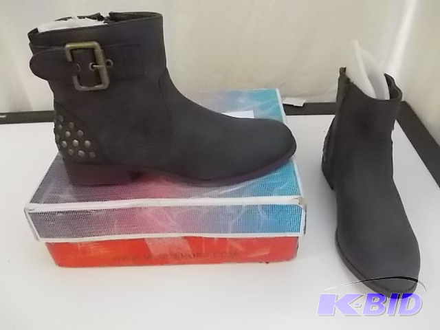 lot 90 image: Womens GC Ankle Boot