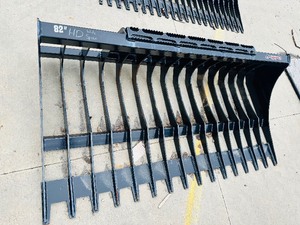 82 HD ROCK BUCKET (wide spacing) - LEGEND