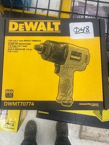 NEW - DEWALT - AIR IMPACT WRENCH - 12 DWMT70774