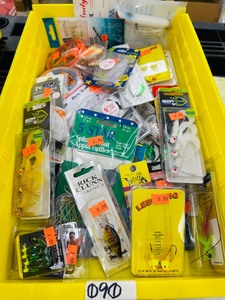 40 pc lot  - ASSORTED FISHING TACKLE - NEW - large variety