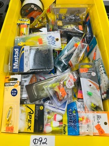 40 pc lot  - ASSORTED FISHING TACKLE - NEW - large variety
