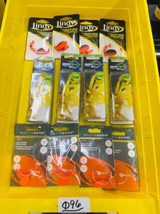 LOT of 12 - FISHING TACKLE - taggable
