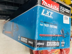 MAKITA  18V LXT 22 in. HEDGE TRIMMER - TOOL ONLY - NEW