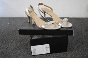 TALBOTS Size 9-12 womens shoes...