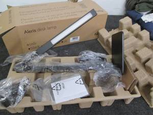 Aleris desk lamp...