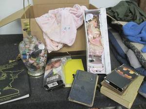 Lot of vintage items great for coll...