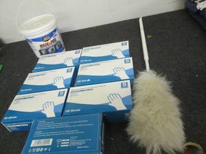 Masking primer, duster and disposab...