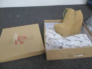 New size 7 boots...