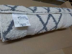 Threshold 24 x 84 CreamGrey Runne...